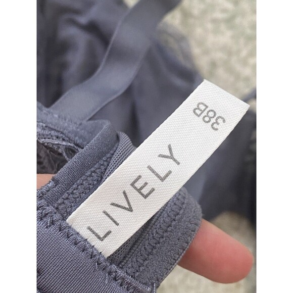 Lively Womens 38B Purple Sz 38B Underwire Unpadded Back Closure Bra - Picture 4 of 6